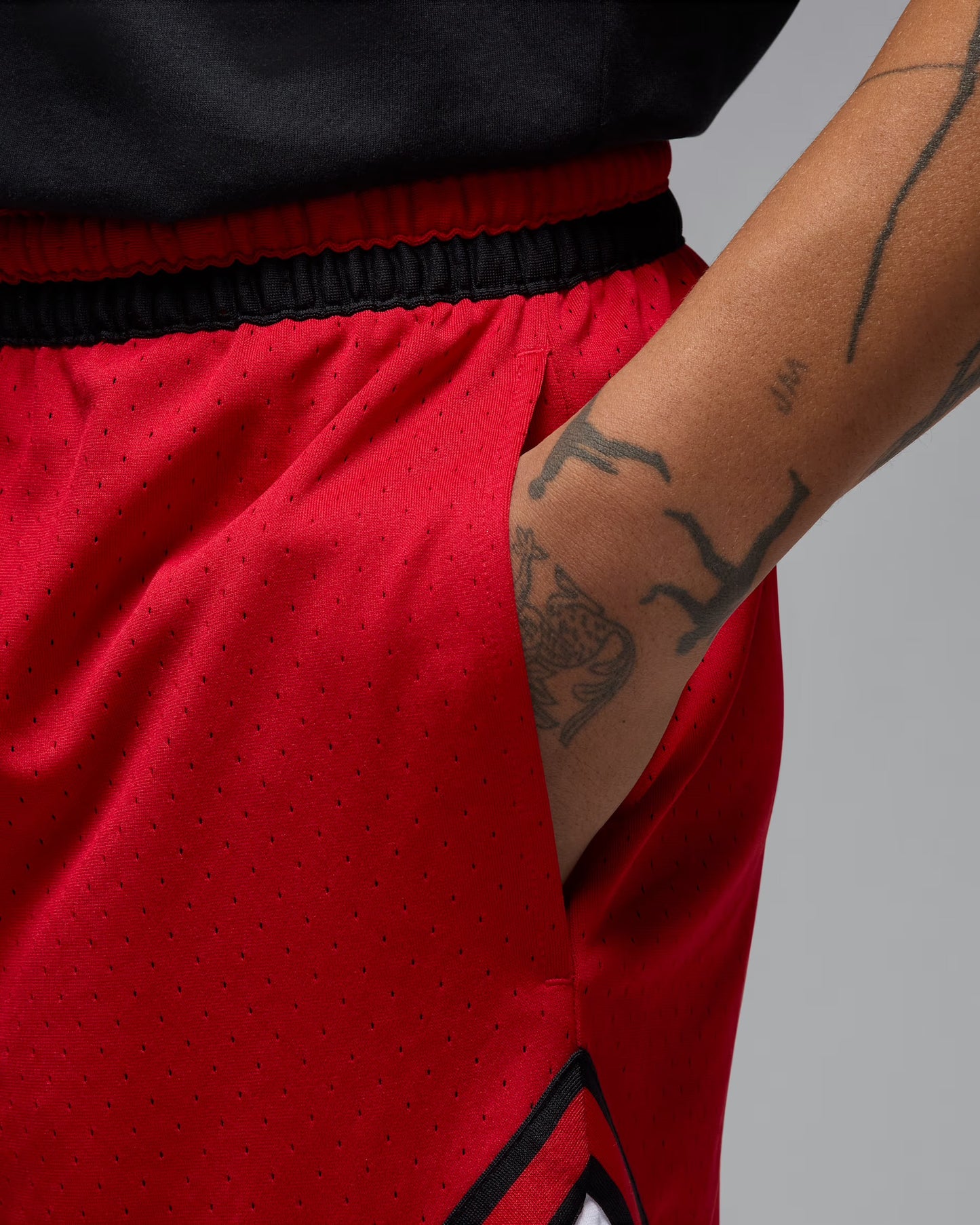 Jordan Sport
Men's Dri-FIT Woven Diamond Shorts