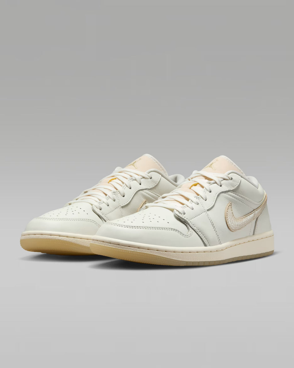 Air Jordan 1 Low SE