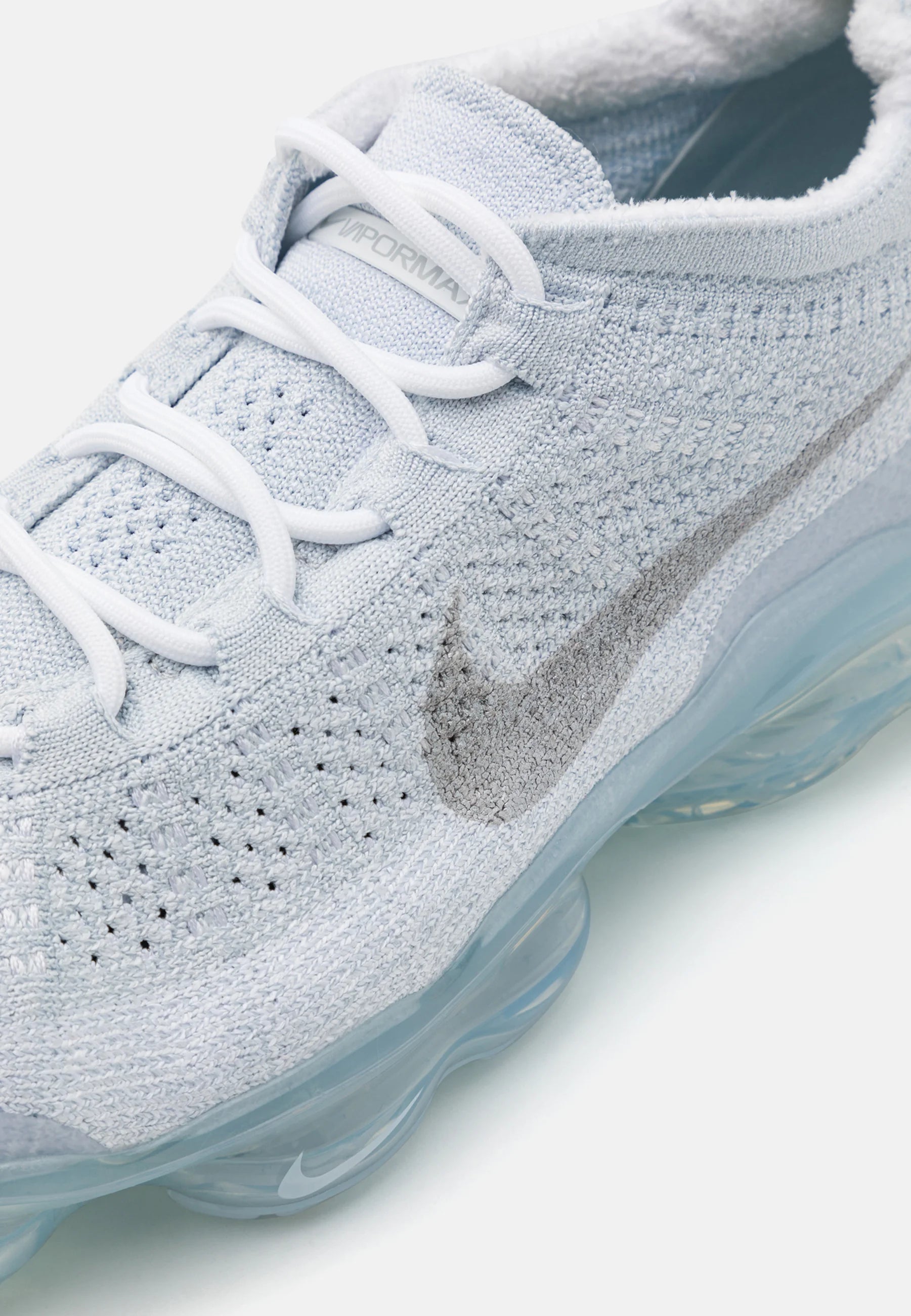 Nike Sportswear
AIR VAPORMAX 2023 FLYKNIT - Trainers
- pure platinum/white