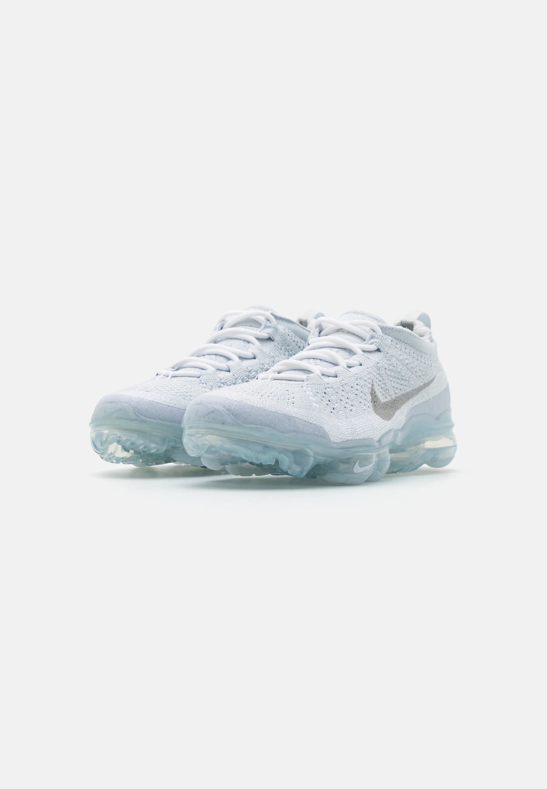 Nike Sportswear
AIR VAPORMAX 2023 FLYKNIT - Trainers
- pure platinum/white